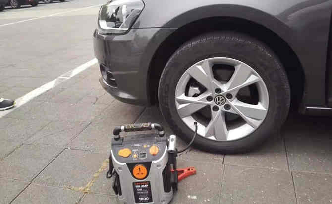 电白区汽车搭电案例